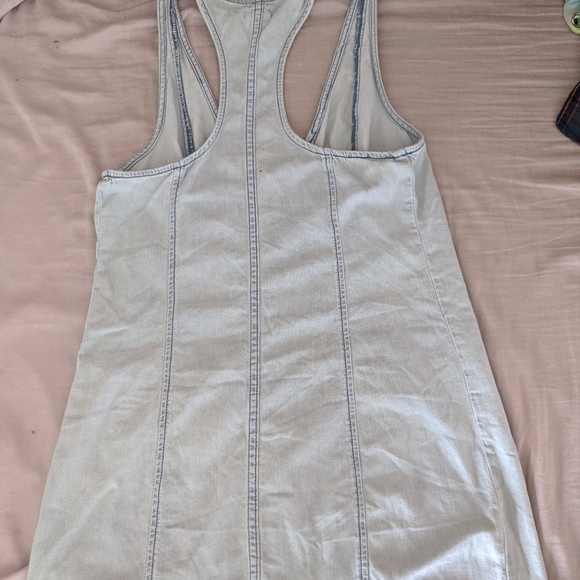 Lightwash jean mini dress button diwn - Picture 2 of 4